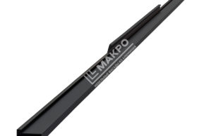 Профиль №4 с одной интегрированной ручкой на хлысте 1200 мм Черный матовый